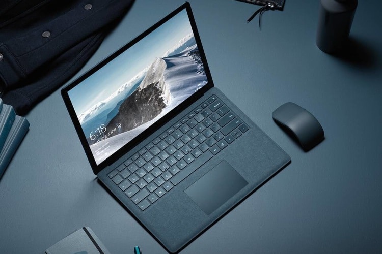 Surface Laptop 3 sử dụng cổng USB-A